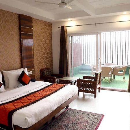 Airport Hotel Yeni Delhi Dış mekan fotoğraf