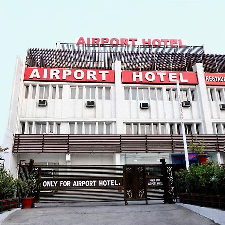 Airport Hotel Yeni Delhi Dış mekan fotoğraf