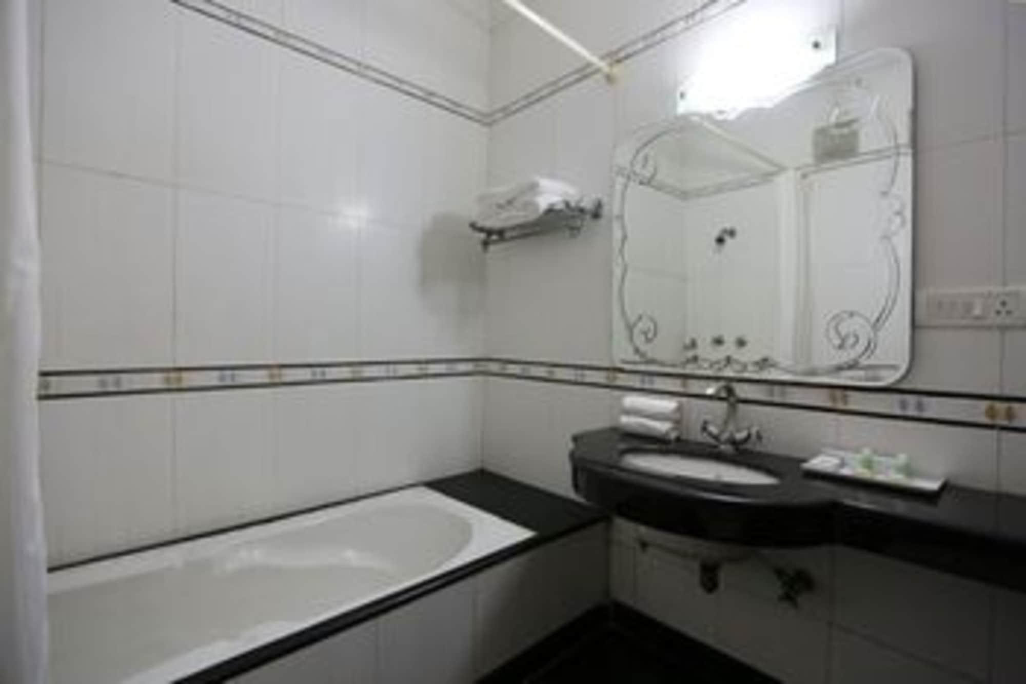 Airport Hotel Yeni Delhi Dış mekan fotoğraf