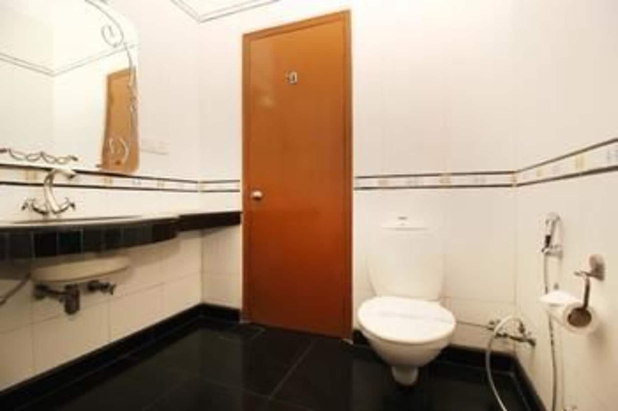 Airport Hotel Yeni Delhi Dış mekan fotoğraf