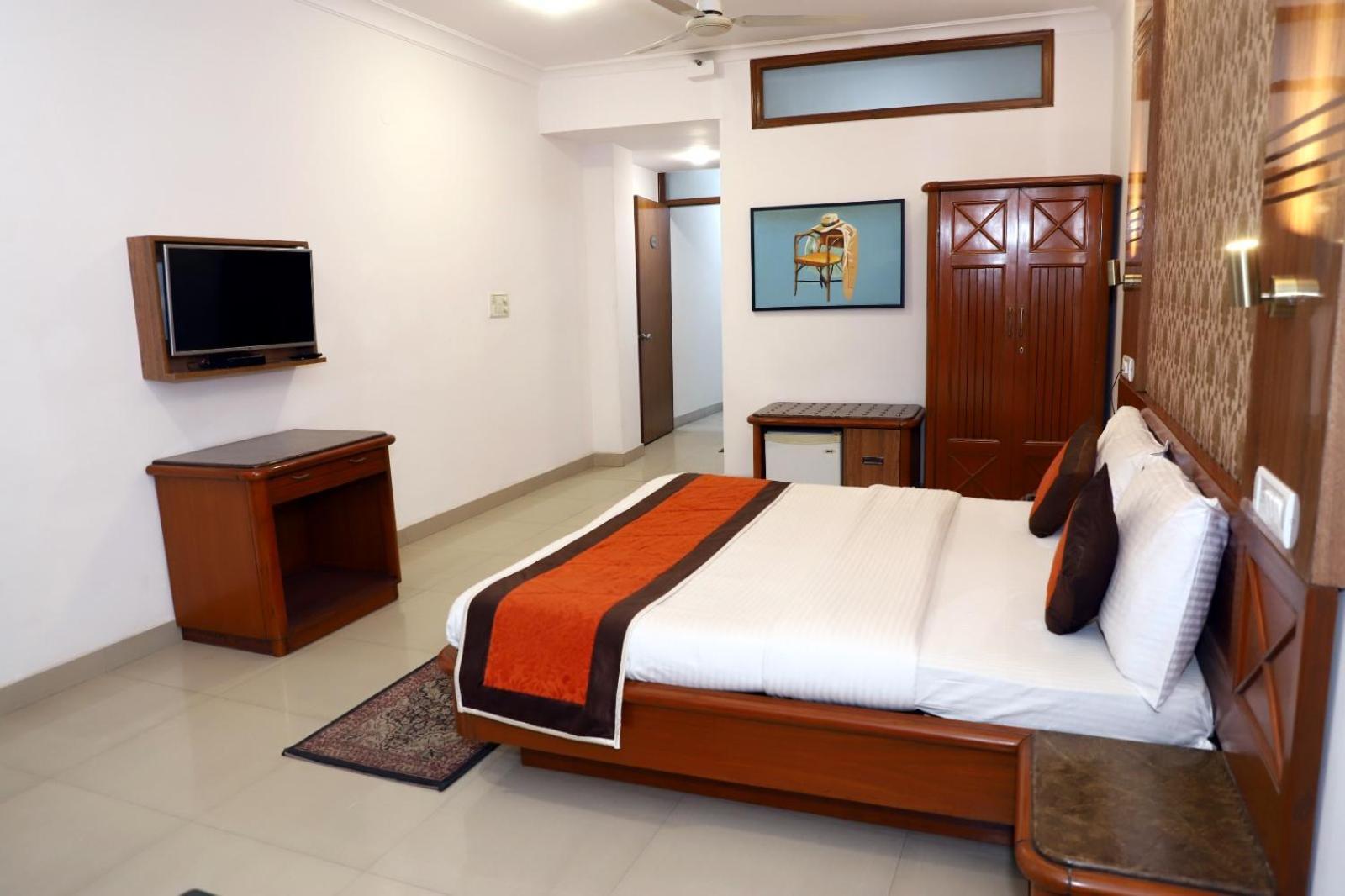 Airport Hotel Yeni Delhi Dış mekan fotoğraf