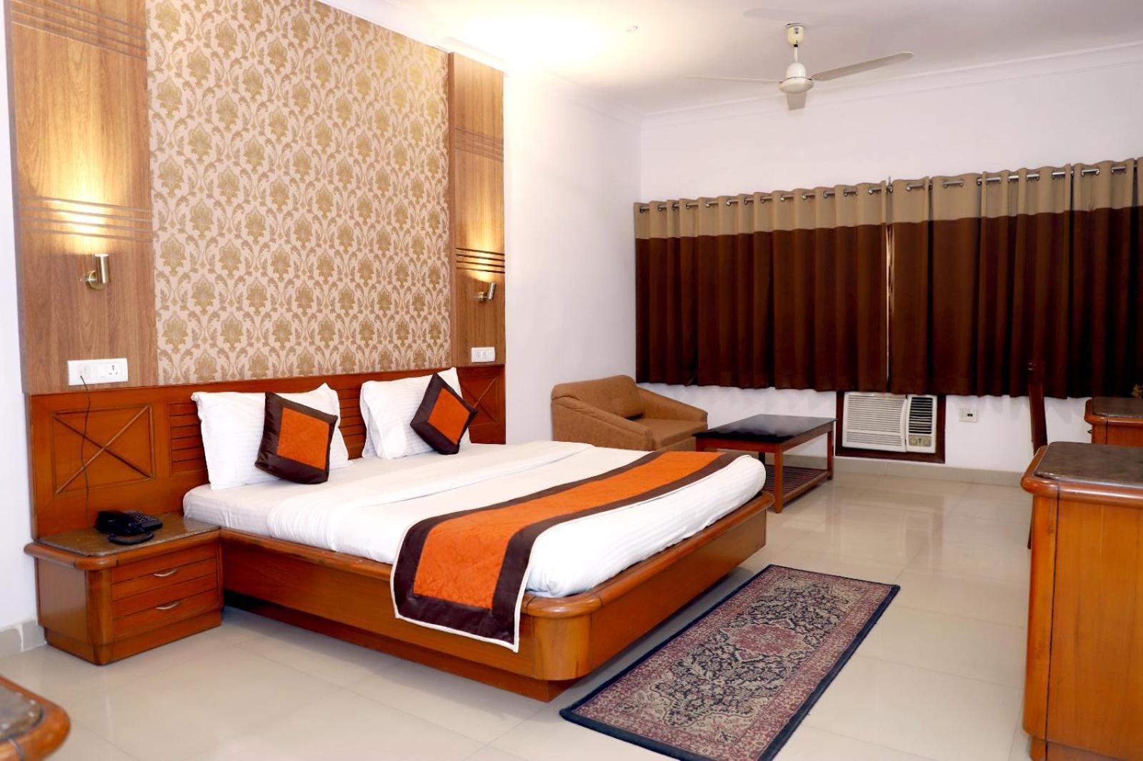 Airport Hotel Yeni Delhi Dış mekan fotoğraf