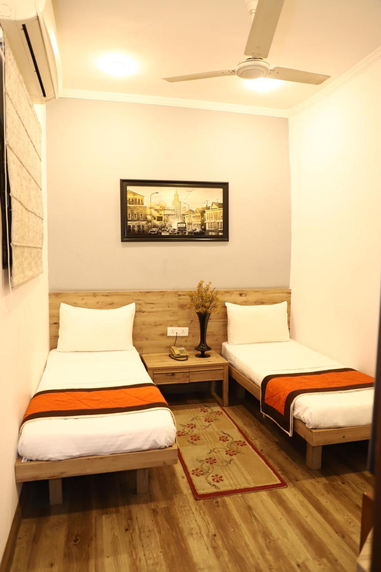 Airport Hotel Yeni Delhi Dış mekan fotoğraf