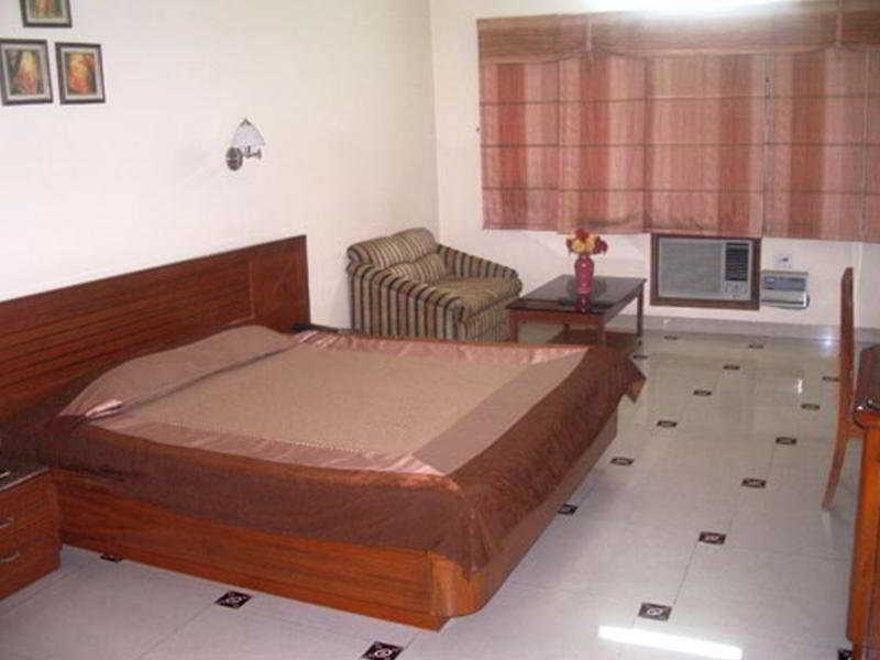 Airport Hotel Yeni Delhi Dış mekan fotoğraf