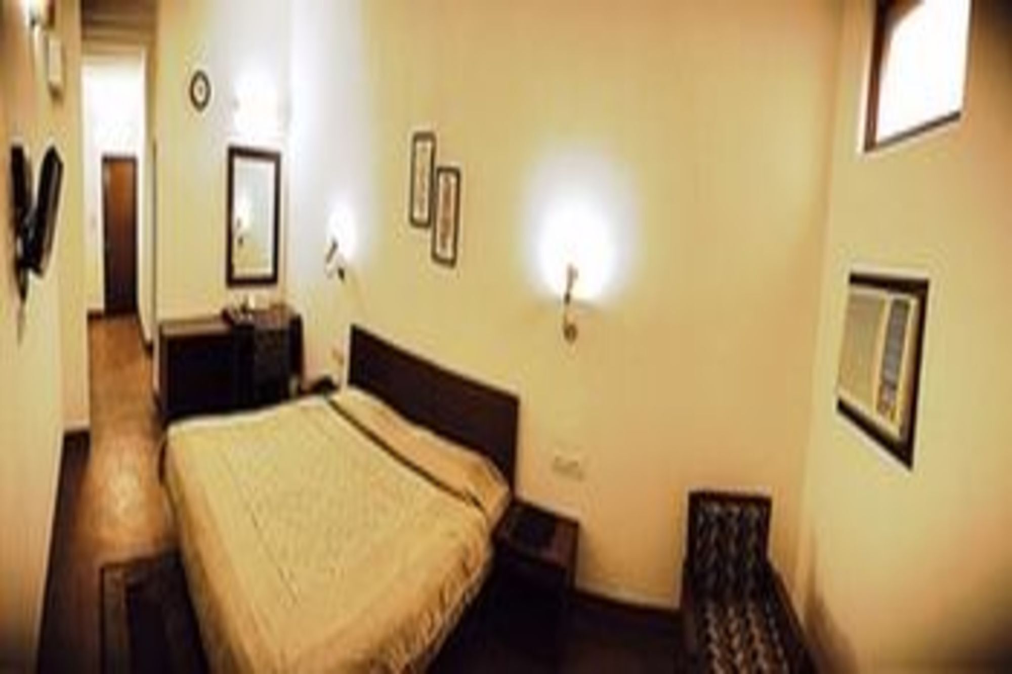Airport Hotel Yeni Delhi Dış mekan fotoğraf