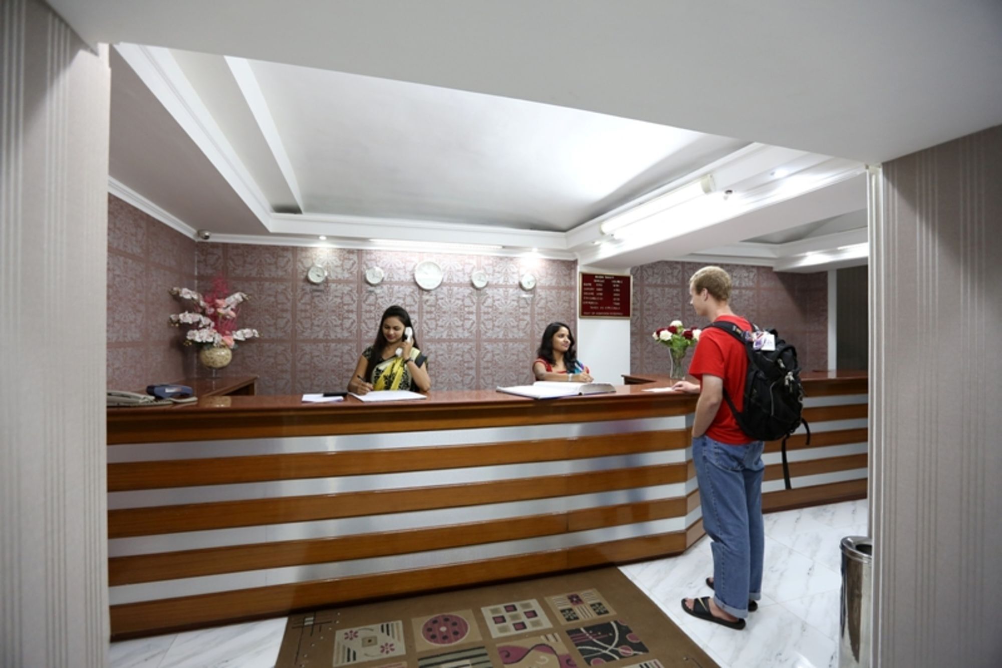 Airport Hotel Yeni Delhi Dış mekan fotoğraf